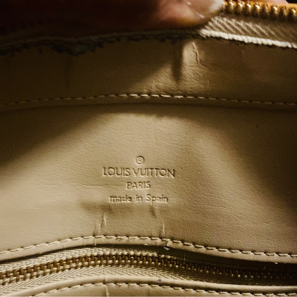 LOUIS VUITTON Monogram Vernis Houston - Picture 7 of 16